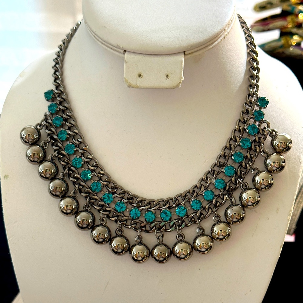 Elegant Silver and Turquoise Color Rhinestone Necklace